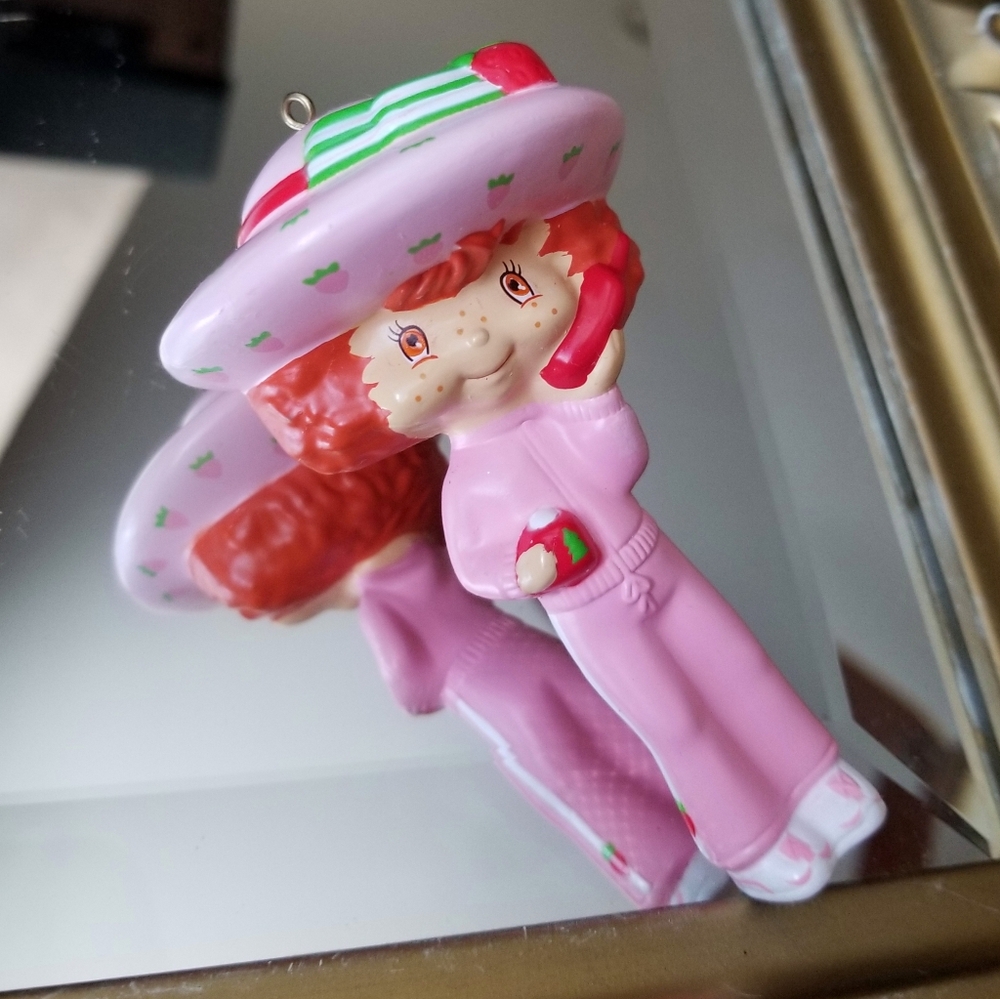 ❗Vintage 2004 Strawberry Shortcake Ornament❗